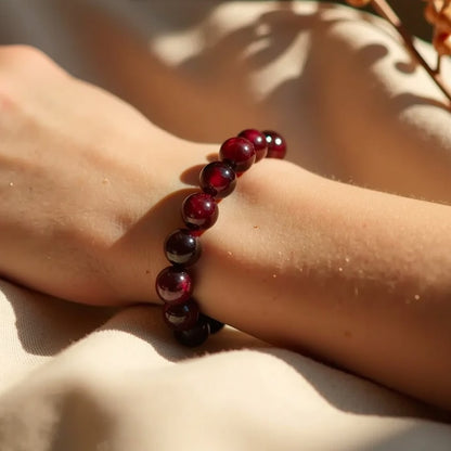 Bracelet Grenat — Vitalité, Passion & Force de Vie