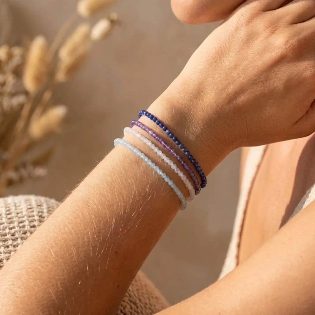 Bracelet Fin en Pierres Naturelles 4mm — Discret & Élégant
