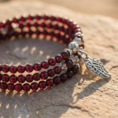 Bracelet Multi-Tours Grenat — Abondance, Passion & Vitalité