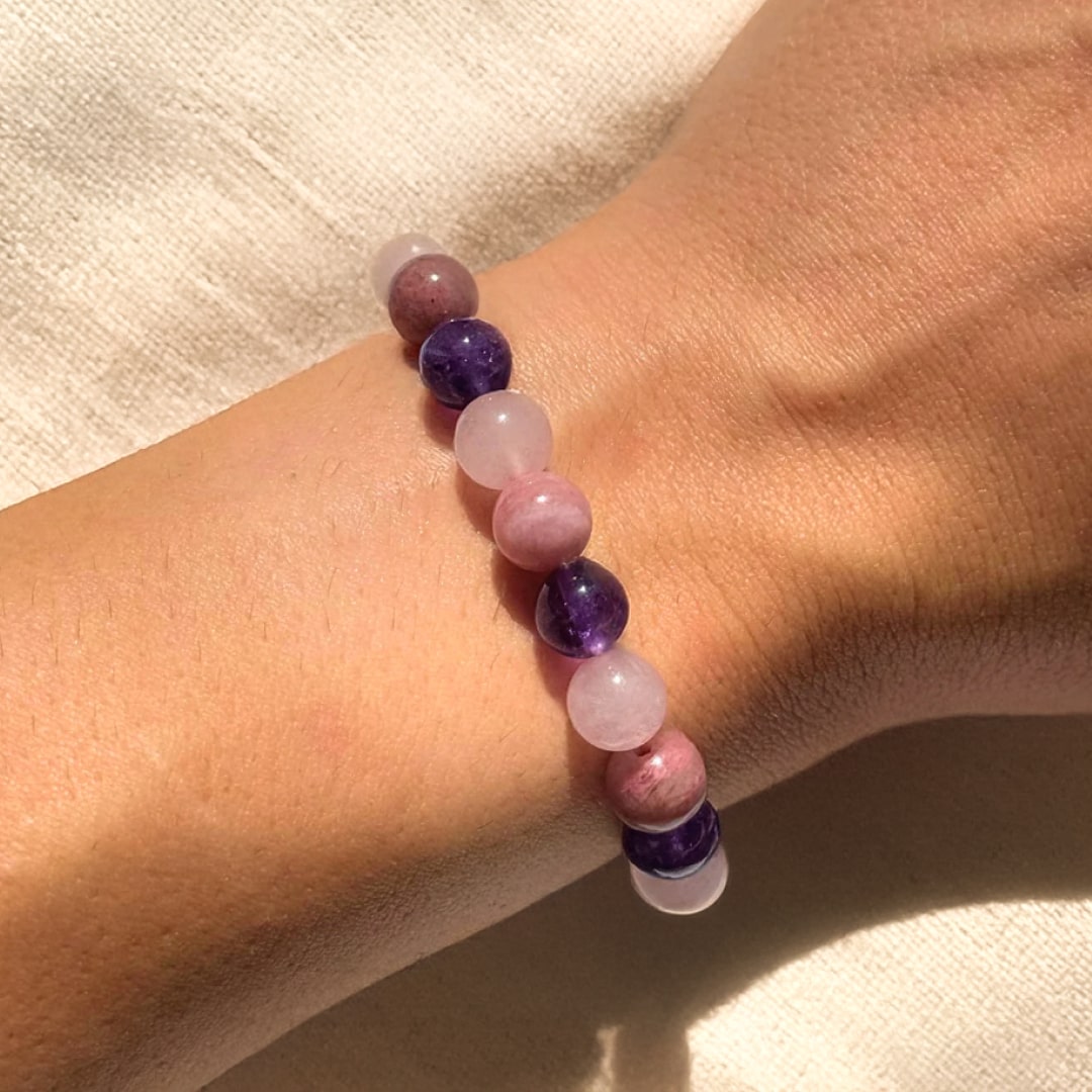 Bracelet Rhodonite, Quartz Rose & Améthyste — Amour de Soi