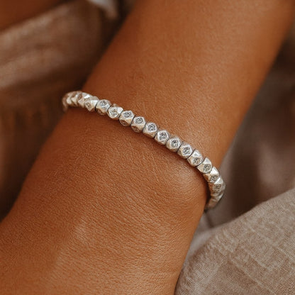 Bracelet Tibétain Perles Facettées — Harmonie & Connexion Spirituelle