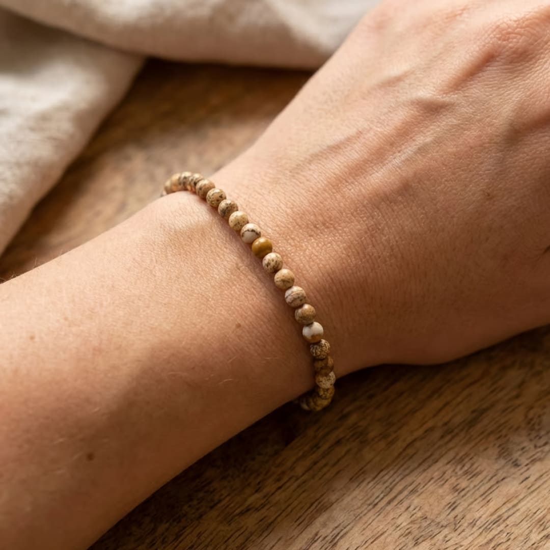 Bracelet Fin en Pierres Naturelles 4mm — Discret & Élégant