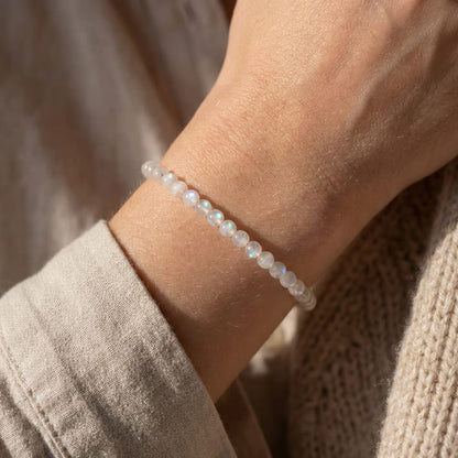 Bracelet Fin en Pierres Naturelles 4mm — Discret & Élégant