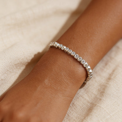Bracelet Tibétain Perles Facettées — Harmonie & Connexion Spirituelle