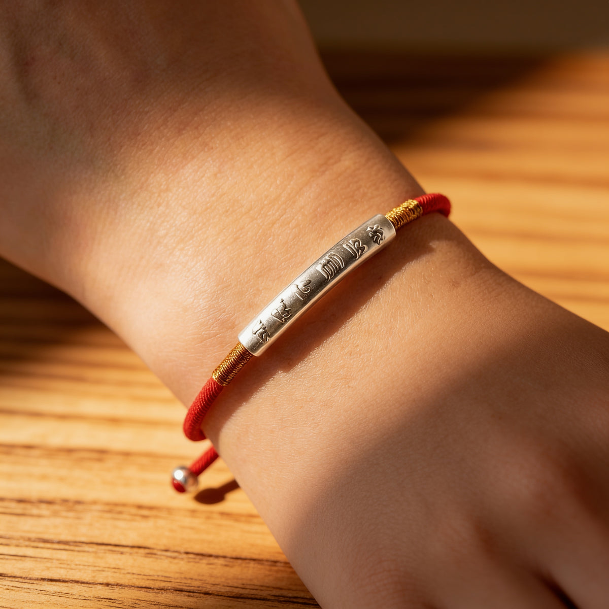 Bracelet Bouddhiste Sacré — Mantra Porte-Bonheur & Sérénité