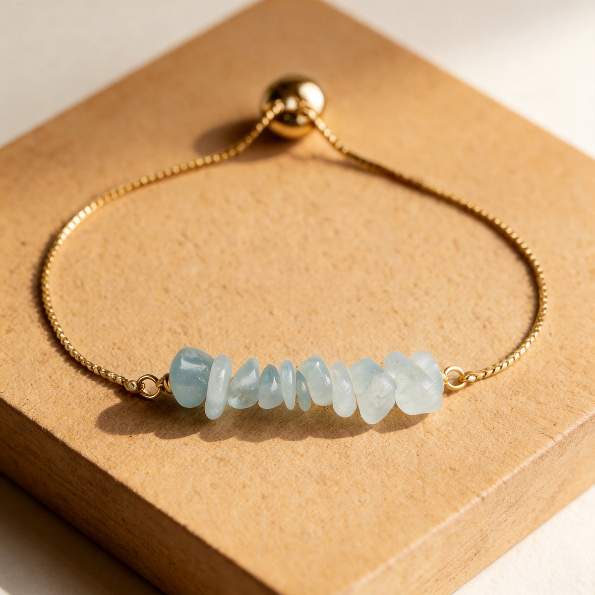 Bracelet Fin en Pierres Irrégulières Naturelles - Aigue-Marine - L'Arbre des Chakras