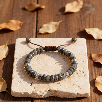 Bracelet Larvikite — Force Intérieure & Protection Subtile