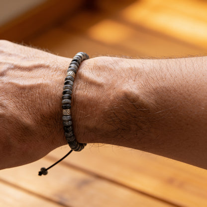 Bracelet Larvikite — Force Intérieure & Protection Subtile