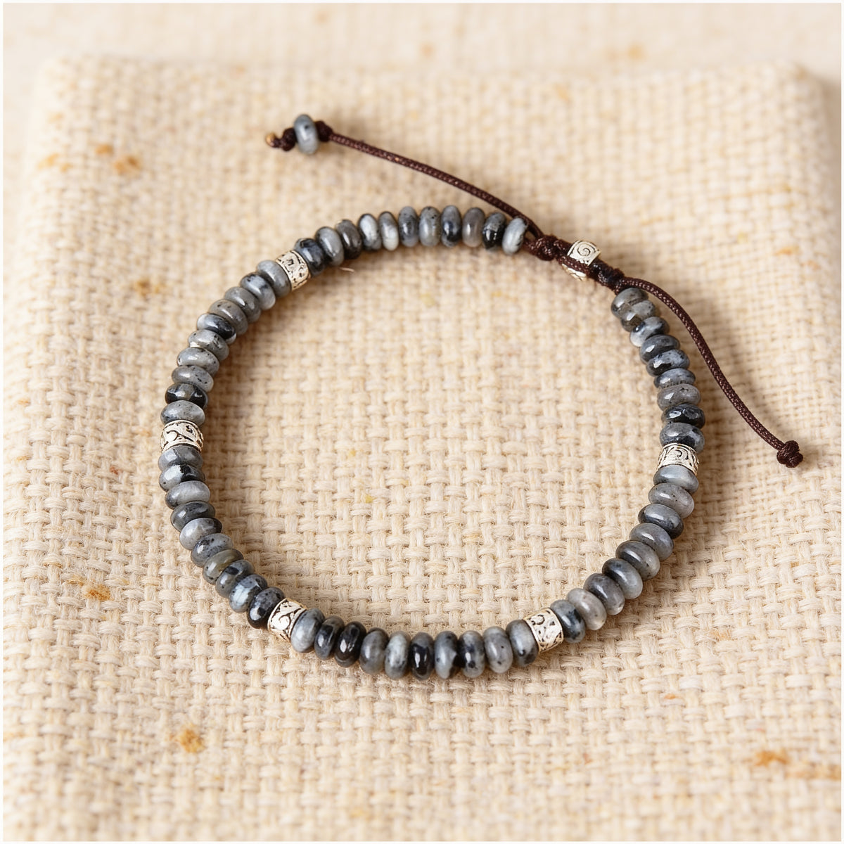 Bracelet Larvikite — Force Intérieure & Protection Subtile