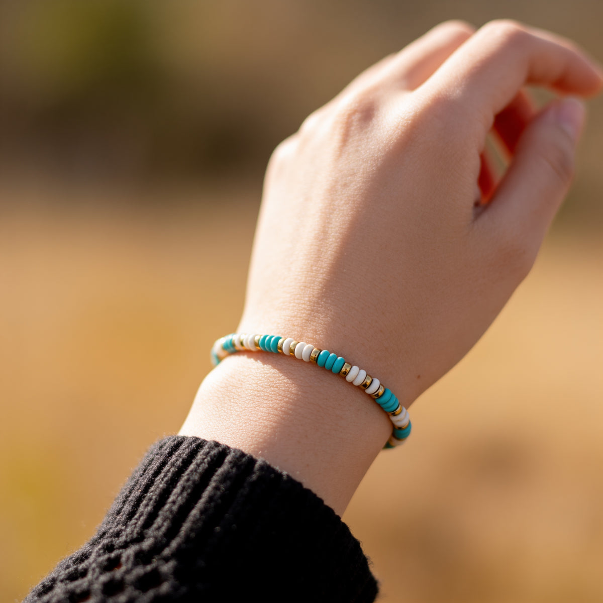 Bracelet Turquoise & Howlite — Bien-Être & Apaisement Doux