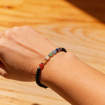 Bracelet Fin Chakras — Harmonie Subtile & Équilibre Énergétique
