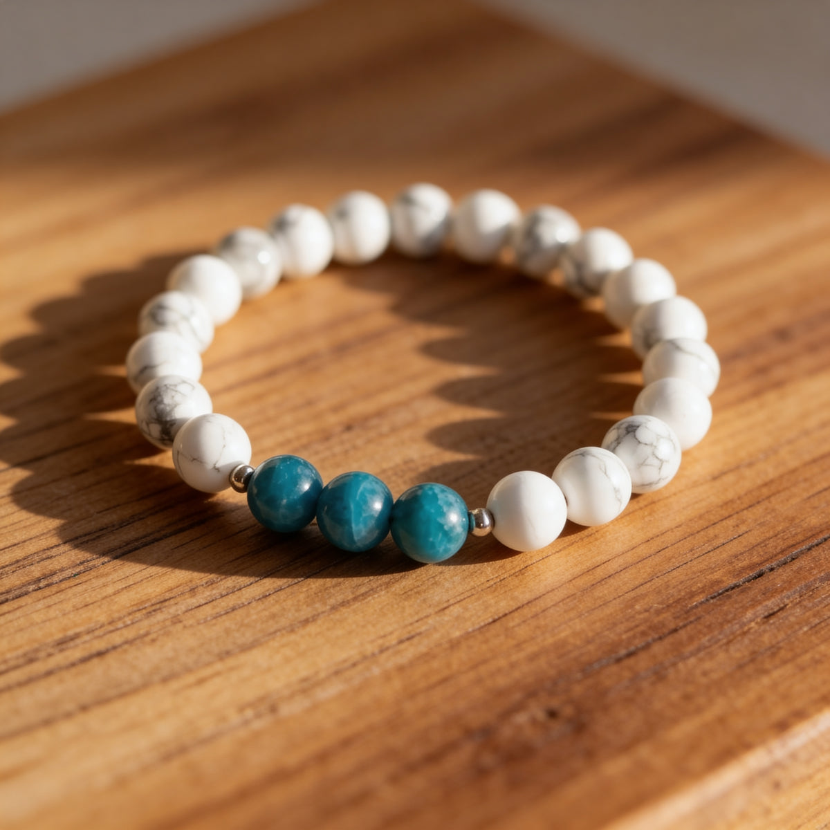 Bracelet "Amincissement" en Apatite & Howlite - 17cm - L'Arbre des Chakras