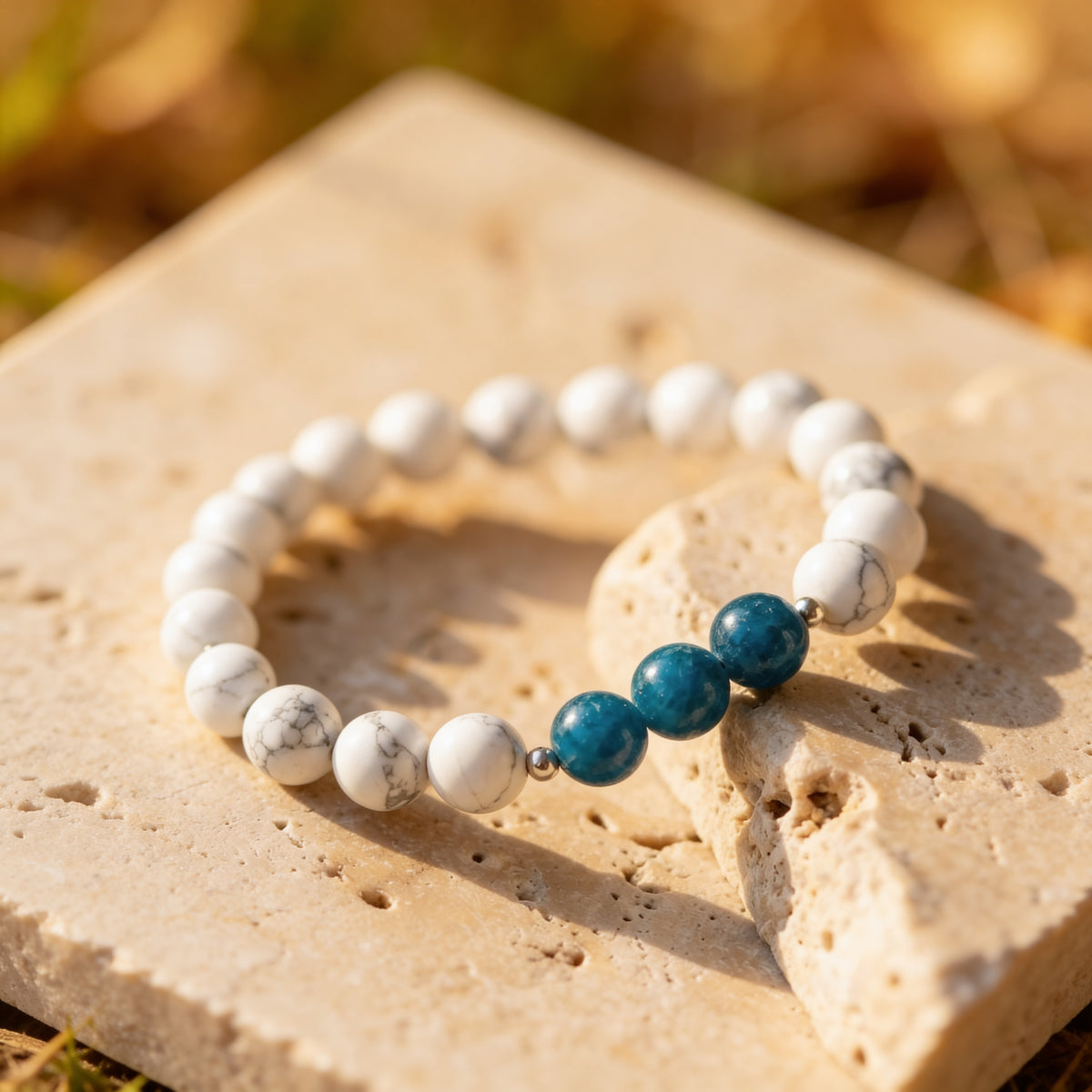 Bracelet Apatite & Howlite — Légèreté & Rééquilibrage